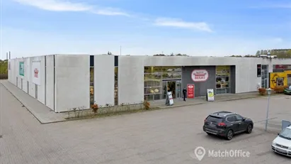 Stort butikslokale eller lager Stort butikslokale eller lager